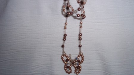 Collar de mariposa